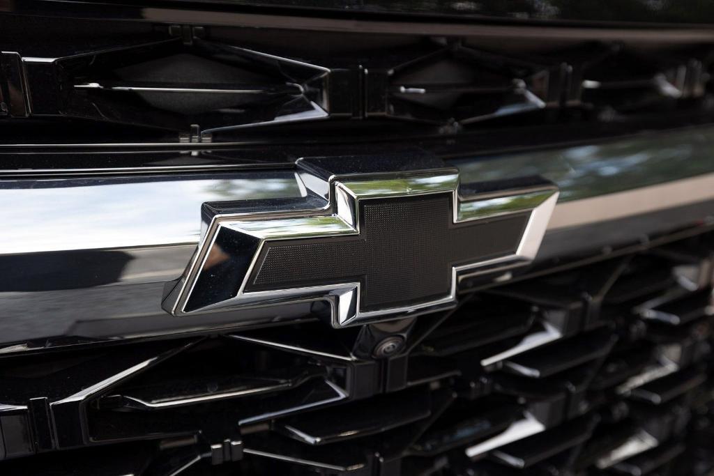 new 2026 Chevrolet Traverse car, priced at $47,127