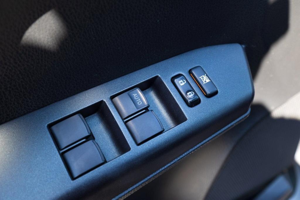 used 2018 Toyota RAV4 car, priced at $18,867