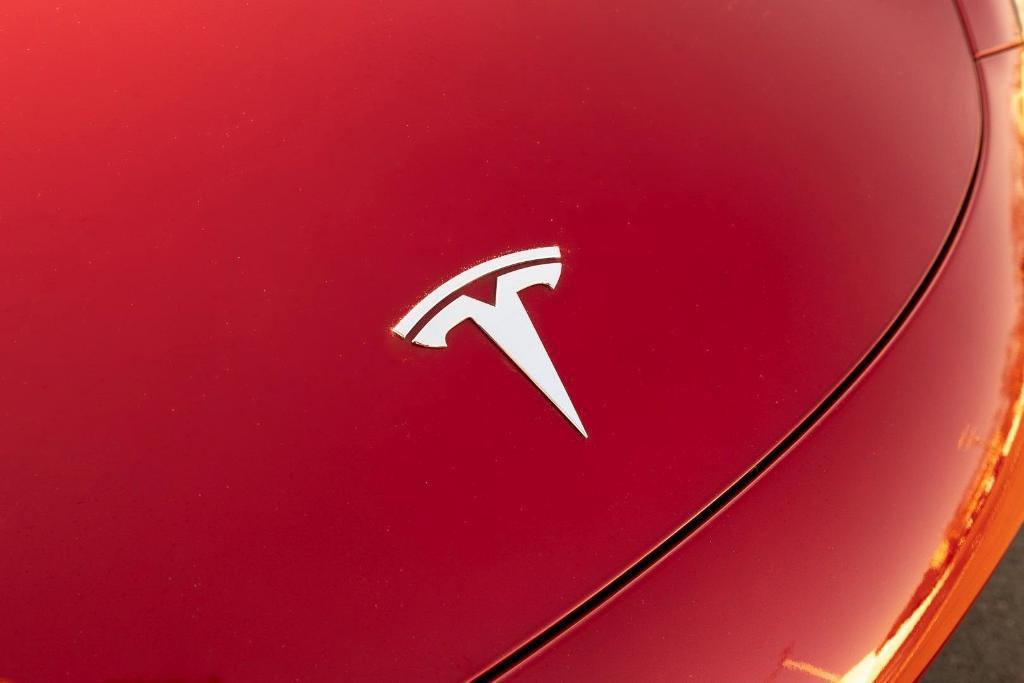 used 2022 Tesla Model 3 car, priced at $21,485