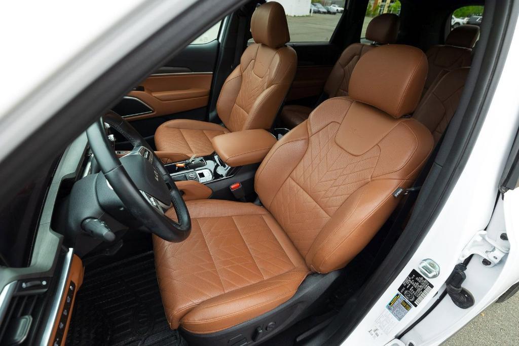 used 2023 Kia Telluride car, priced at $38,644
