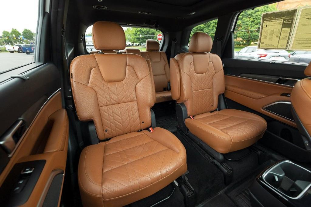 used 2023 Kia Telluride car, priced at $38,644