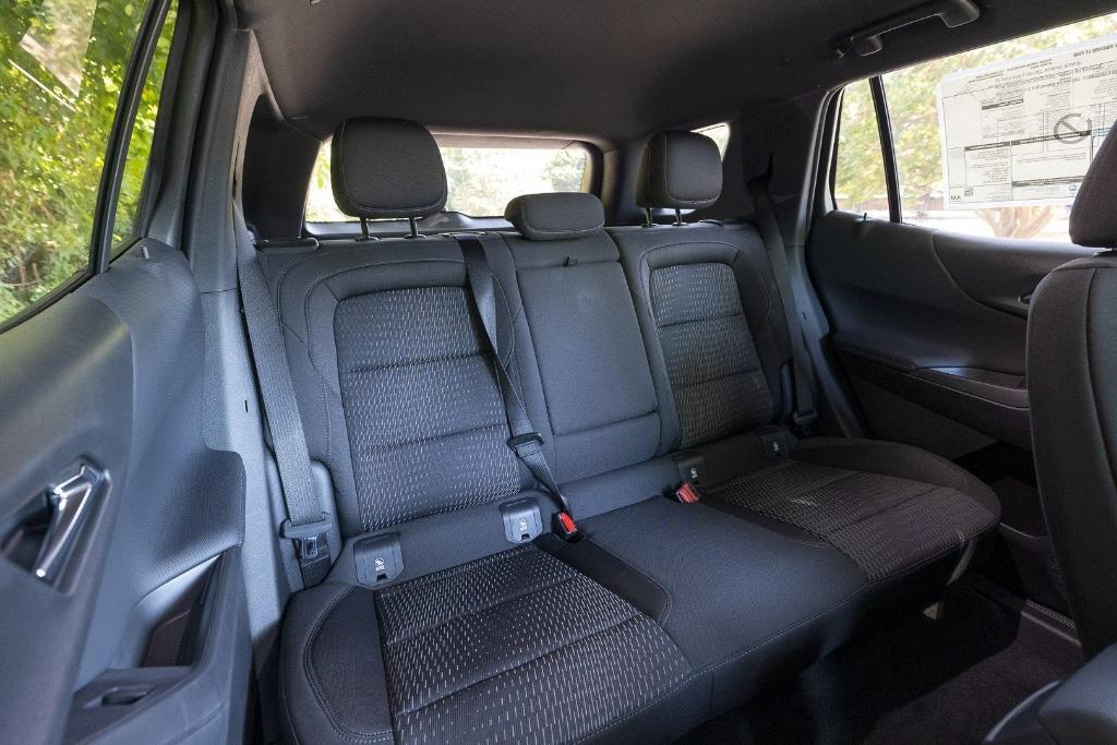 new 2026 Chevrolet Equinox car, priced at $25,776