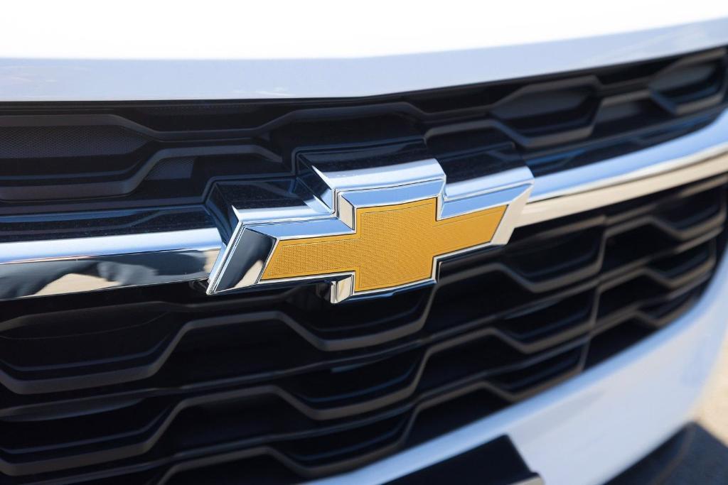 new 2026 Chevrolet Trax car, priced at $21,353