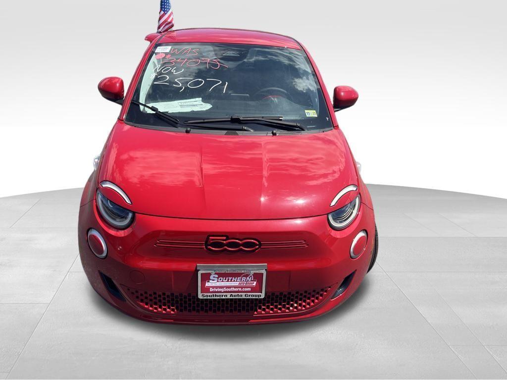 new 2024 FIAT 500e car, priced at $29,220