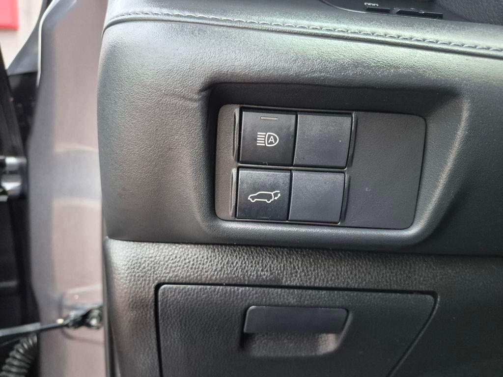 used 2020 Toyota Highlander car, priced at $30,723