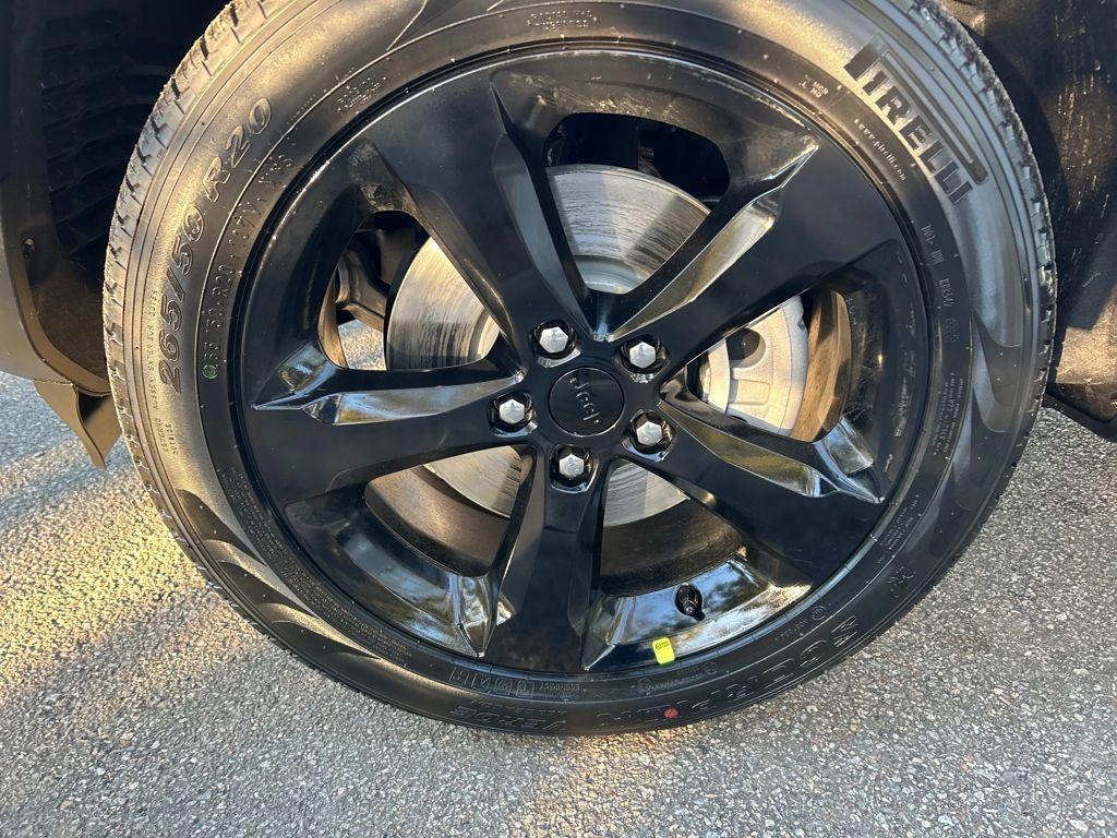 new 2025 Jeep Grand Cherokee L car, priced at $51,007