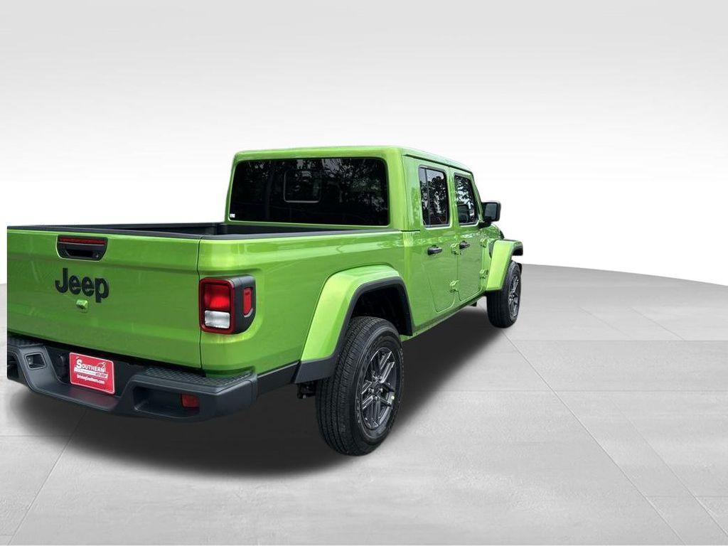 new 2025 Jeep Gladiator car, priced at $39,380