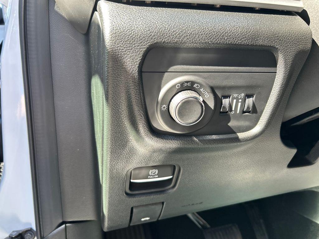 new 2025 Jeep Grand Cherokee L car, priced at $42,698