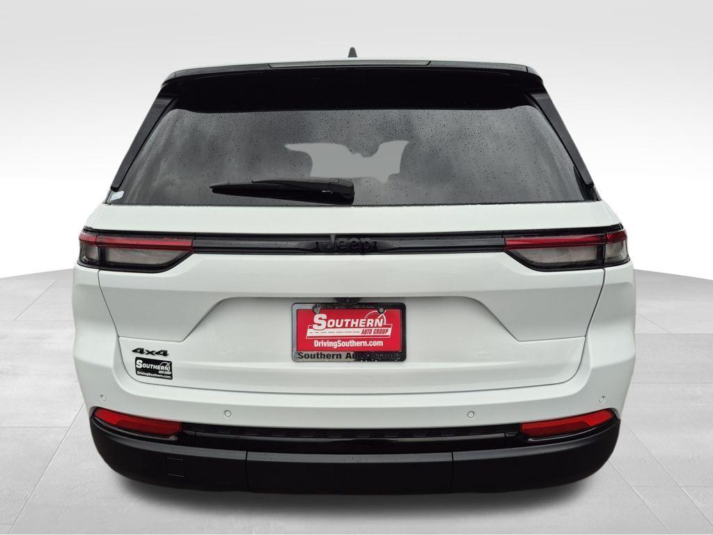 used 2025 Jeep Grand Cherokee car, priced at $36,157