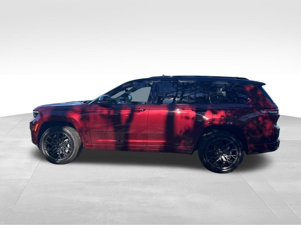 new 2025 Jeep Grand Cherokee L car, priced at $68,484