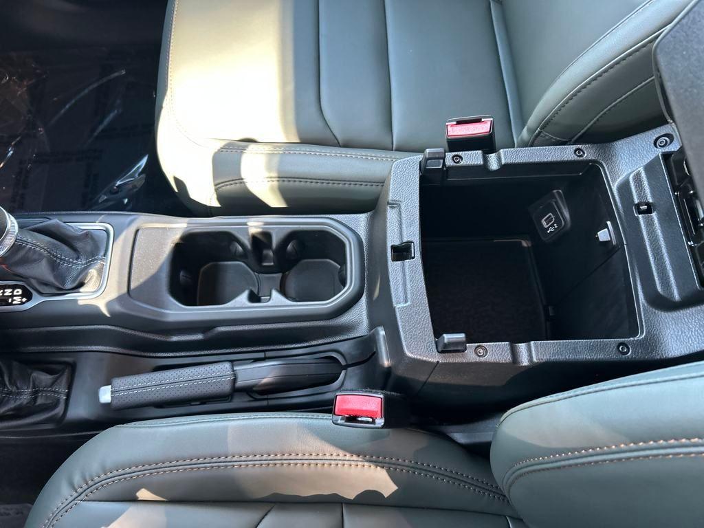 new 2025 Jeep Gladiator car, priced at $52,958