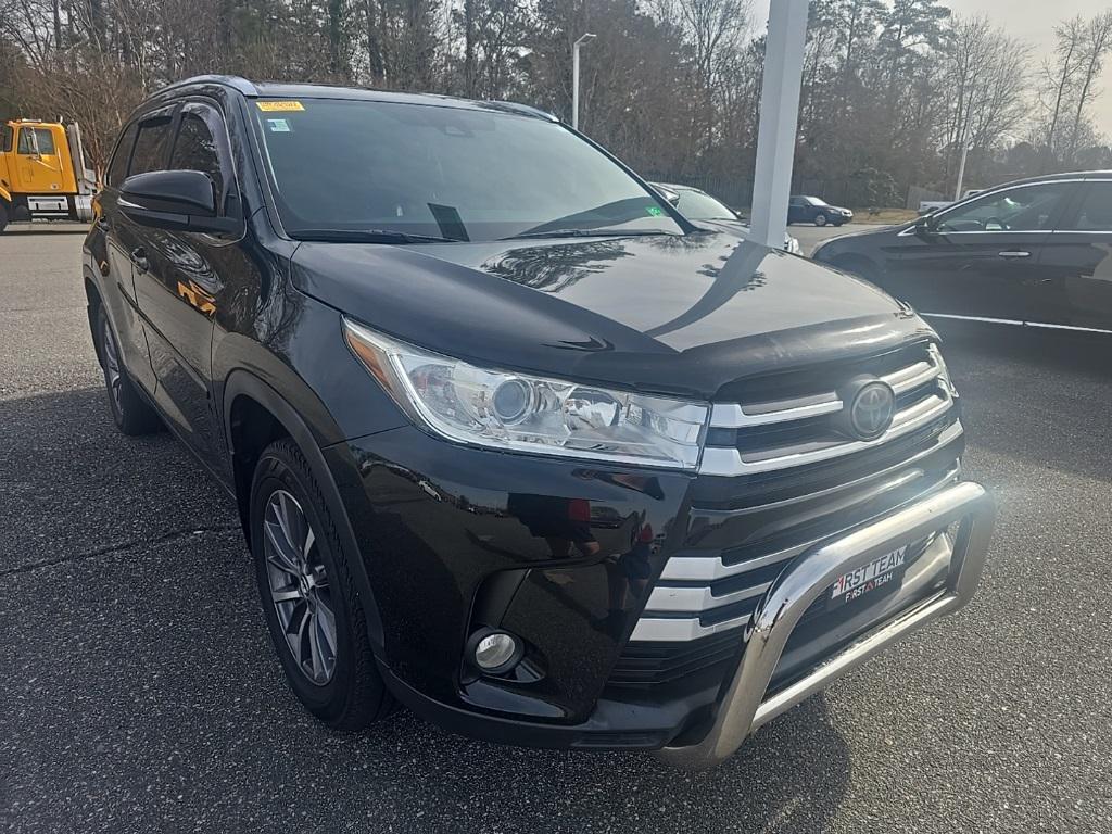 used 2019 Toyota Highlander car, priced at $22,300