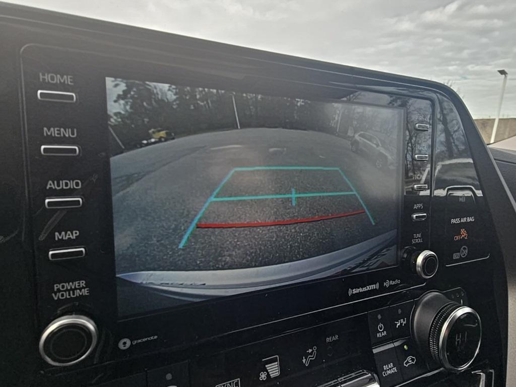 used 2022 Toyota Highlander car, priced at $34,300