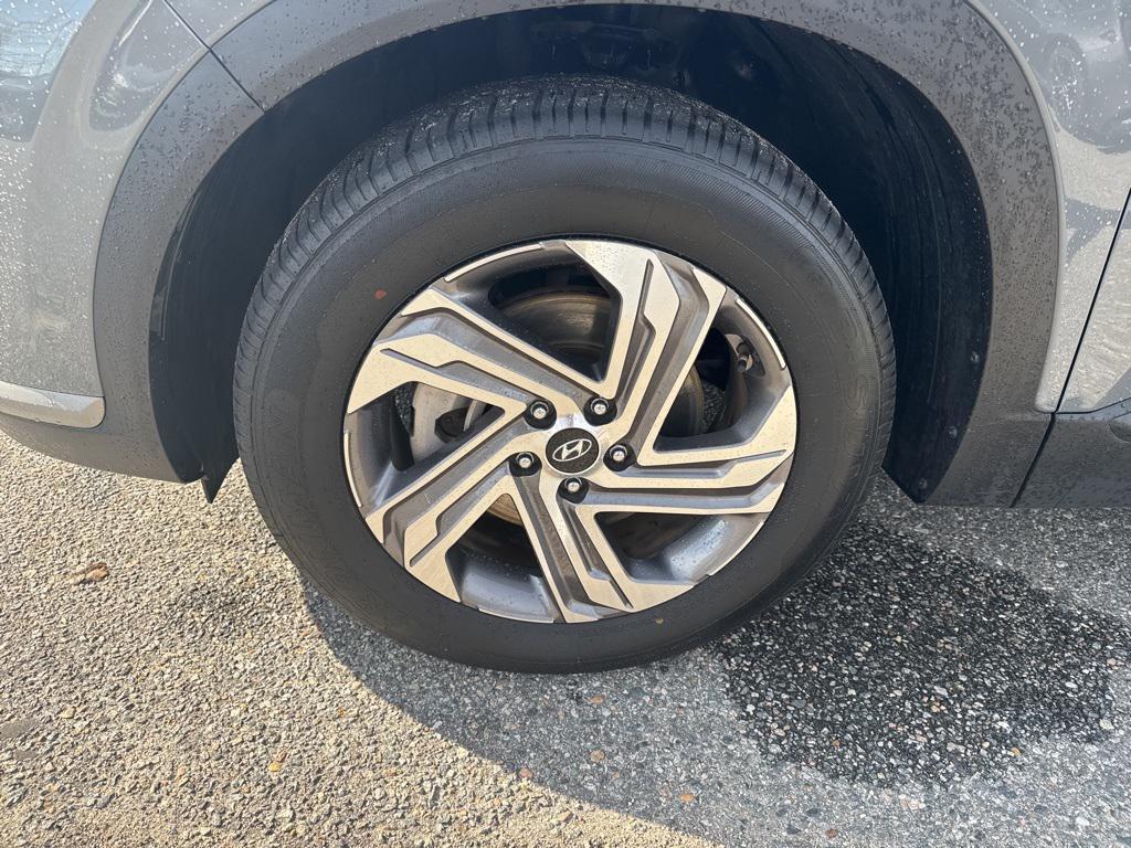 used 2023 Hyundai Santa Fe car, priced at $21,300