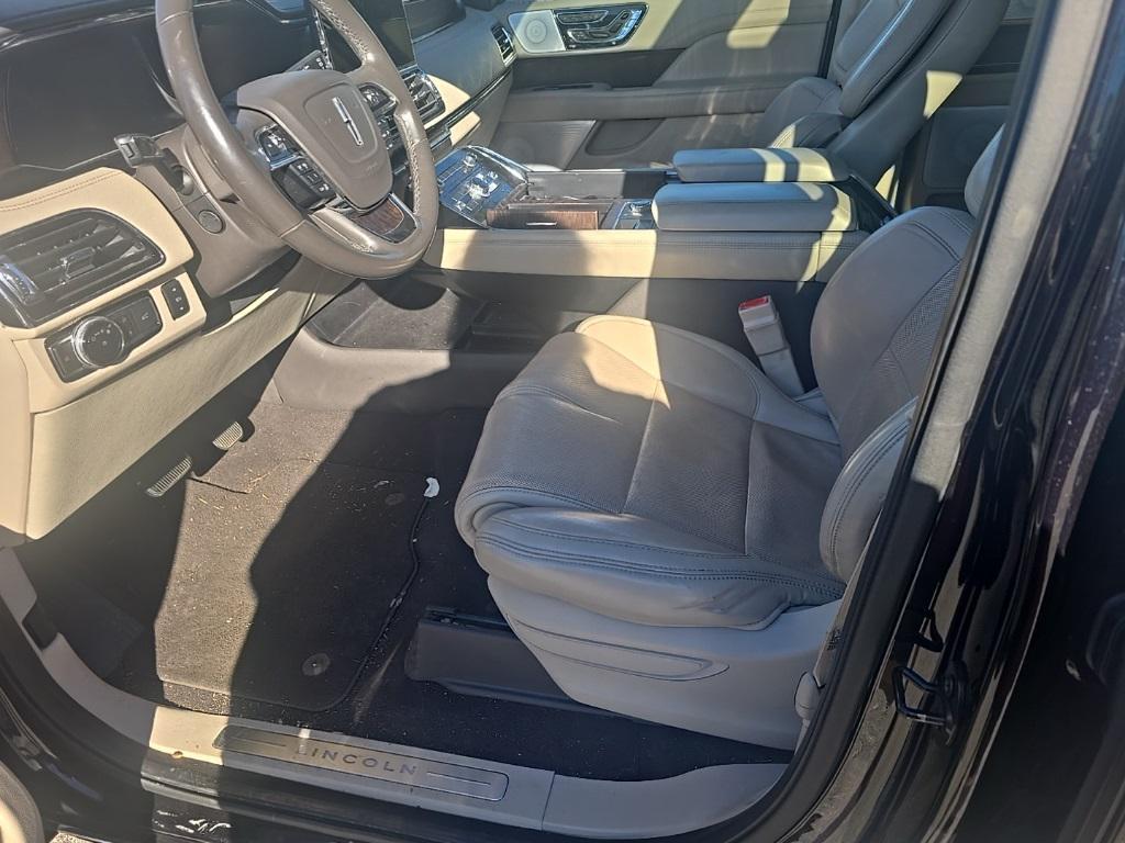 used 2020 Lincoln Navigator car, priced at $35,200