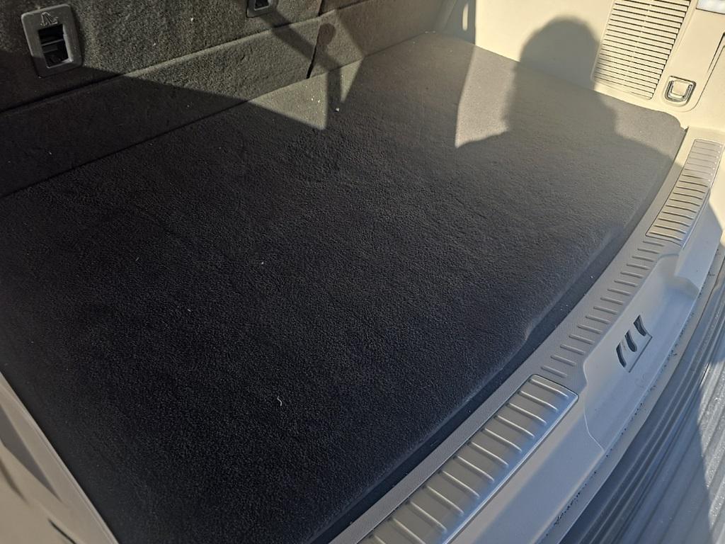 used 2020 Lincoln Navigator car, priced at $35,200