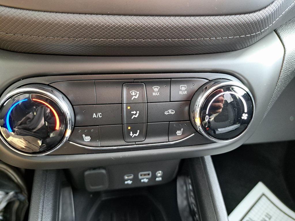 used 2023 Chevrolet TrailBlazer car, priced at $16,900