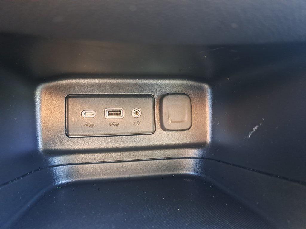 used 2023 Chevrolet Equinox car, priced at $17,800