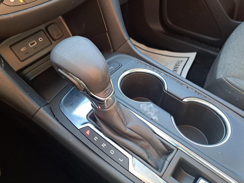 used 2023 Chevrolet Equinox car, priced at $17,800