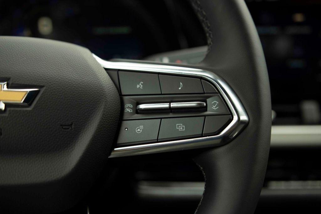 new 2026 Chevrolet Equinox car, priced at $35,866