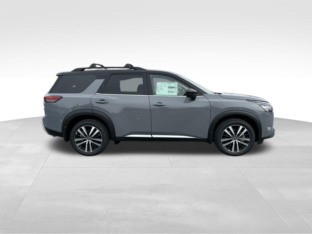 new 2025 Nissan Pathfinder car, priced at $46,619