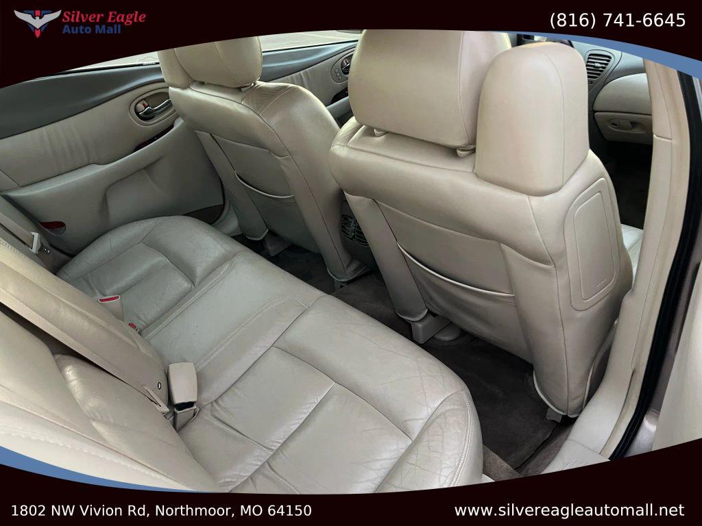 used 2002 Oldsmobile Aurora car, priced at $3,950