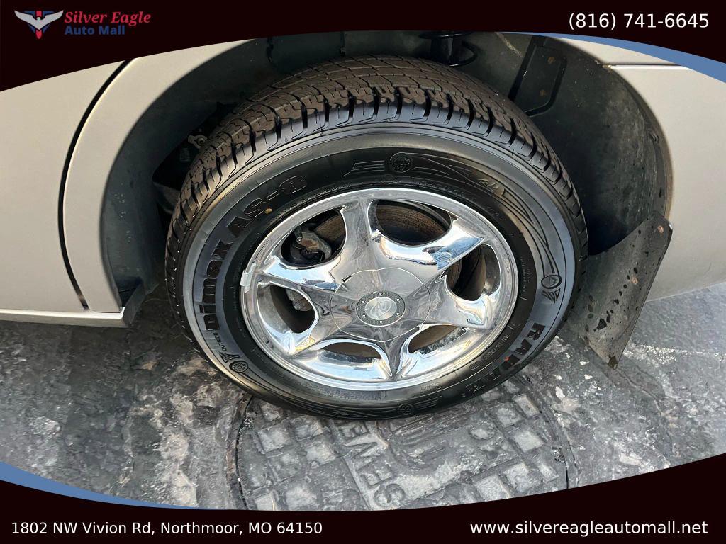 used 2002 Oldsmobile Aurora car, priced at $3,950