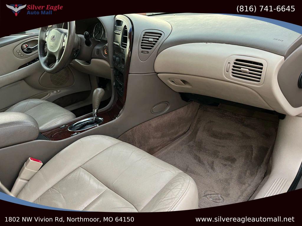 used 2002 Oldsmobile Aurora car, priced at $3,950
