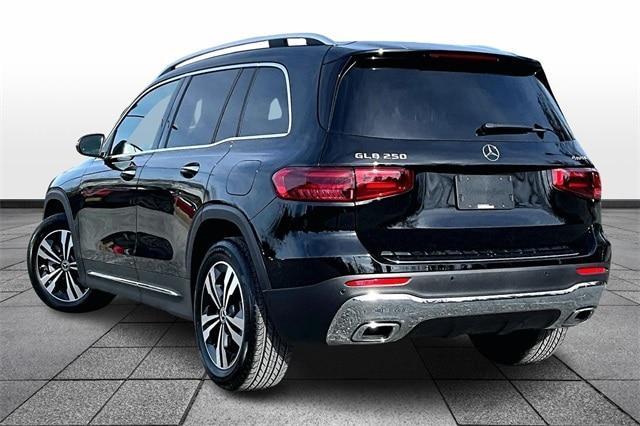 used 2025 Mercedes-Benz GLB 250 car, priced at $43,095