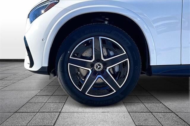 new 2026 Mercedes-Benz GLC 300 car, priced at $60,885