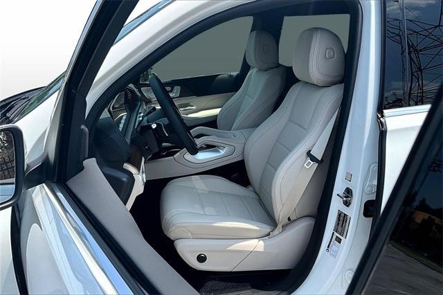 new 2025 Mercedes-Benz GLS 450 car, priced at $91,775