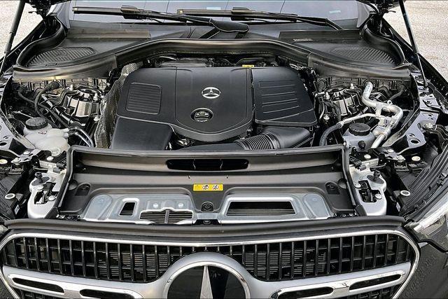 new 2026 Mercedes-Benz GLC 300 car, priced at $59,735