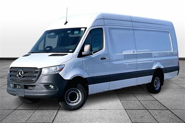new 2025 Mercedes-Benz Sprinter 3500 car, priced at $66,121