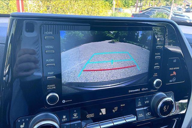 used 2022 Toyota Highlander car, priced at $35,643