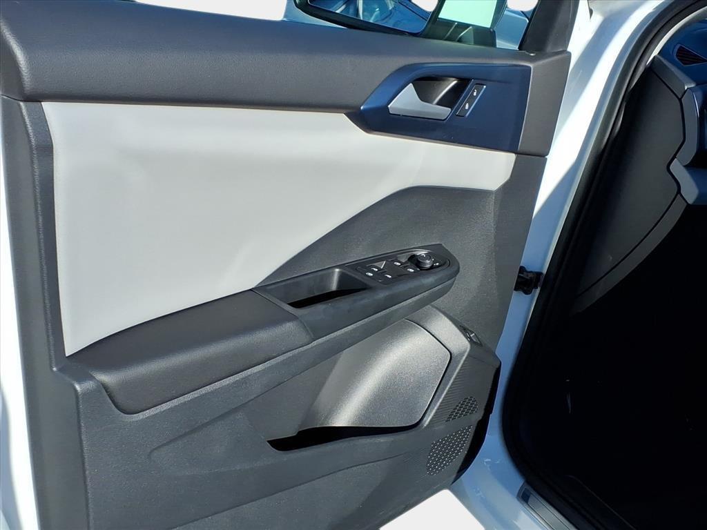 used 2022 Volkswagen Taos car, priced at $18,900