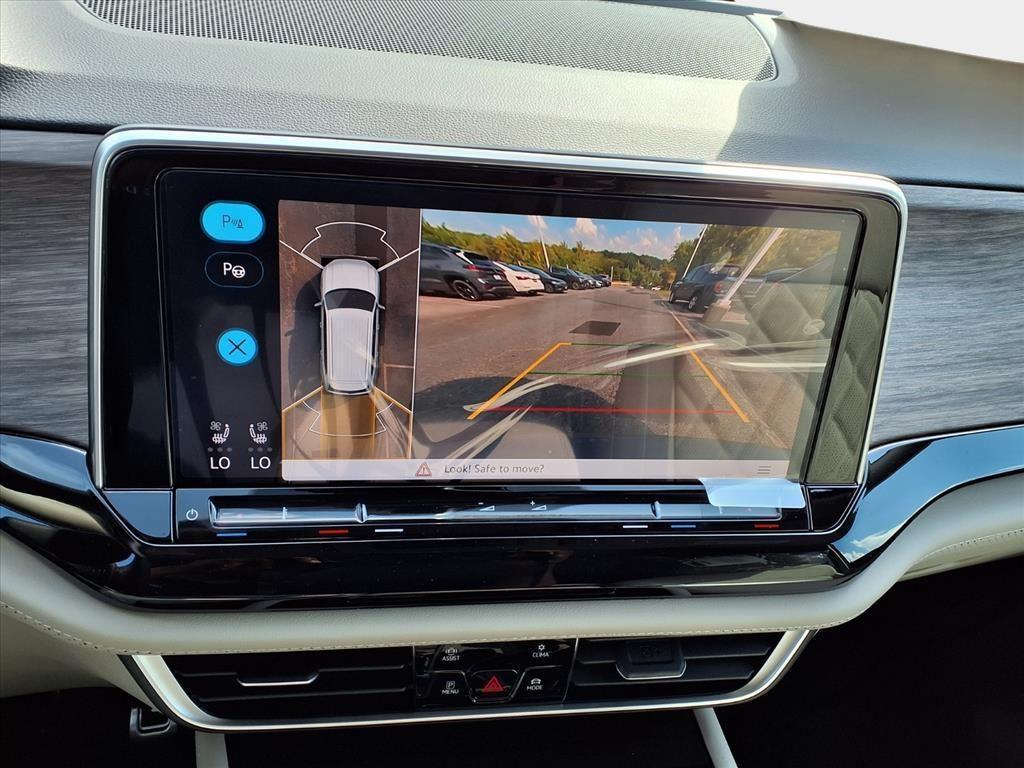 new 2026 Volkswagen Atlas car, priced at $55,124