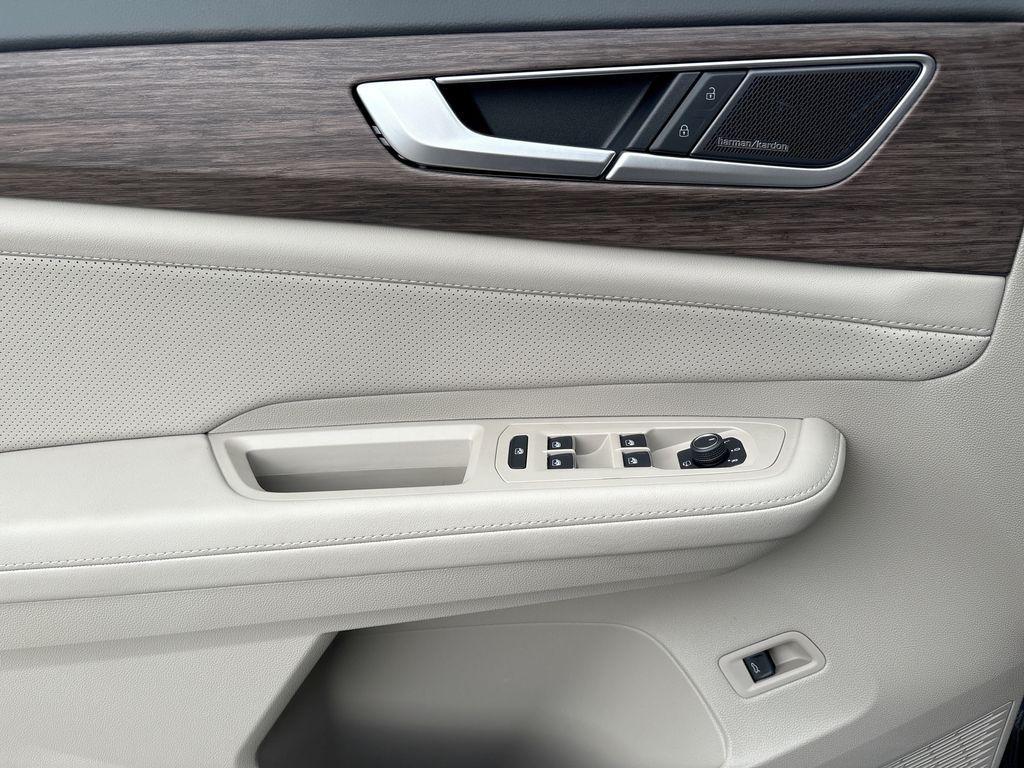 new 2026 Volkswagen Atlas car, priced at $53,636