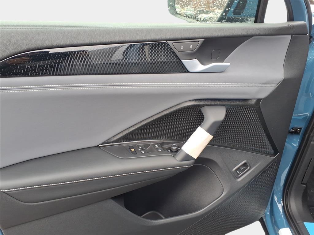 new 2026 Volkswagen Tiguan car, priced at $34,894