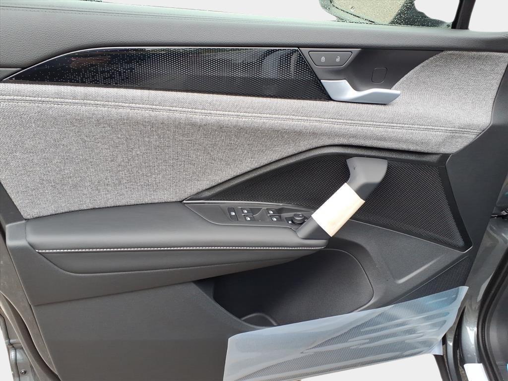 new 2026 Volkswagen Tiguan car, priced at $32,990