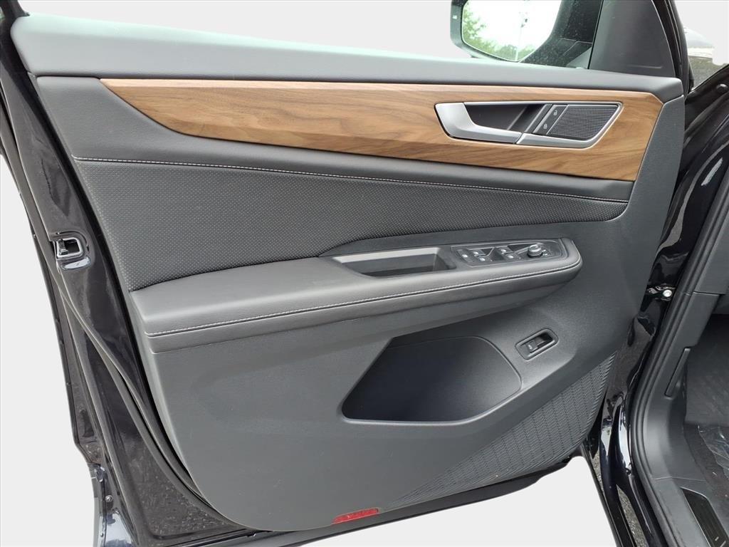 new 2026 Volkswagen Atlas car, priced at $47,177