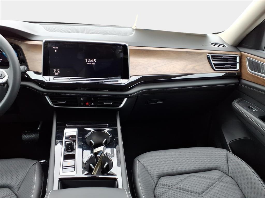 new 2026 Volkswagen Atlas car, priced at $47,177