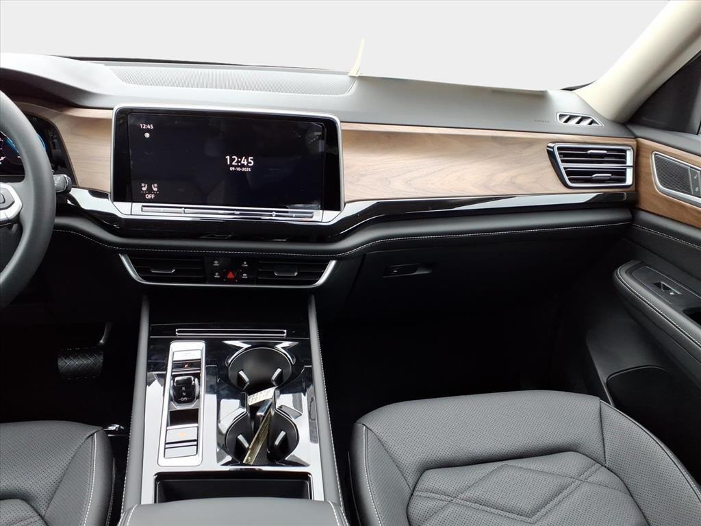 new 2026 Volkswagen Atlas car, priced at $47,177