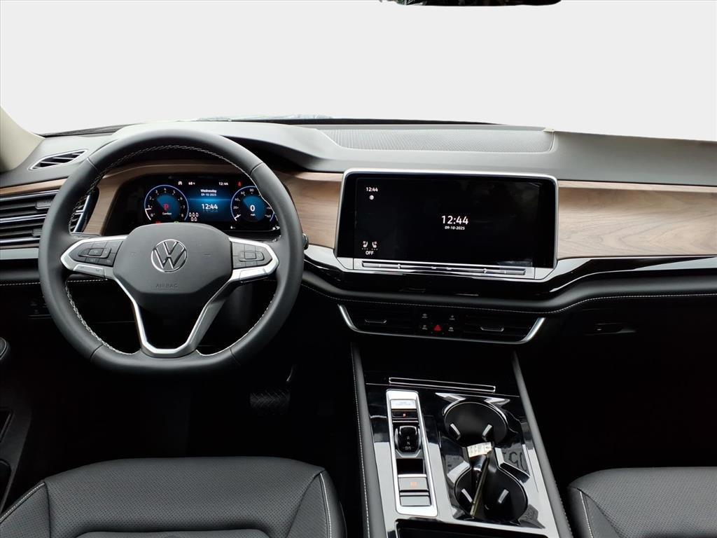 new 2026 Volkswagen Atlas car, priced at $47,177