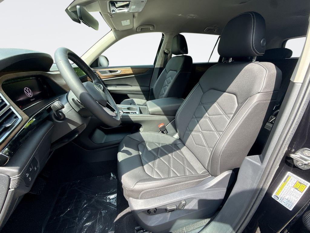 new 2026 Volkswagen Atlas car, priced at $39,228