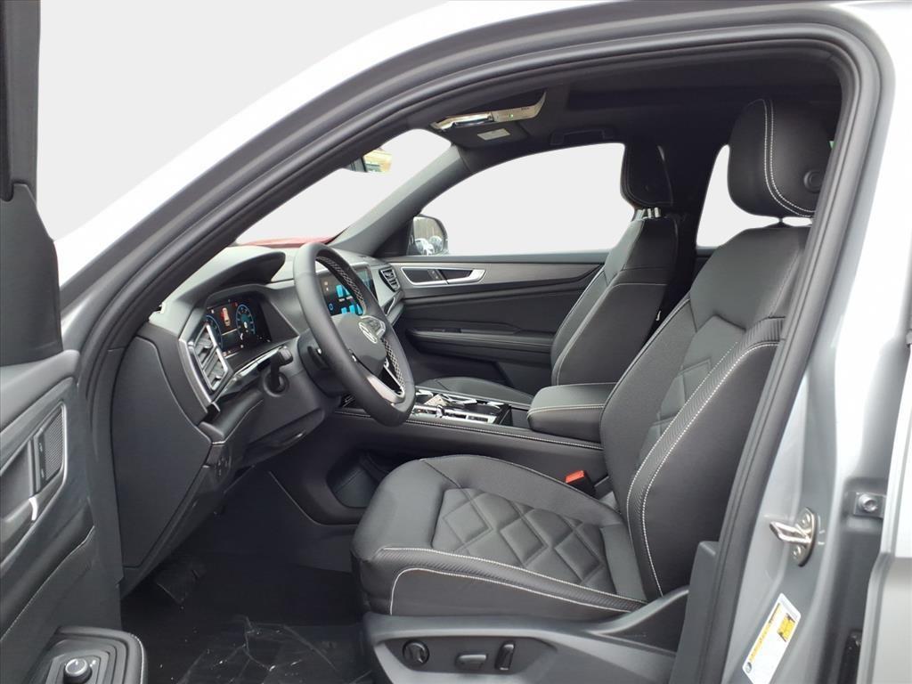 new 2026 Volkswagen Atlas Cross Sport car, priced at $46,906