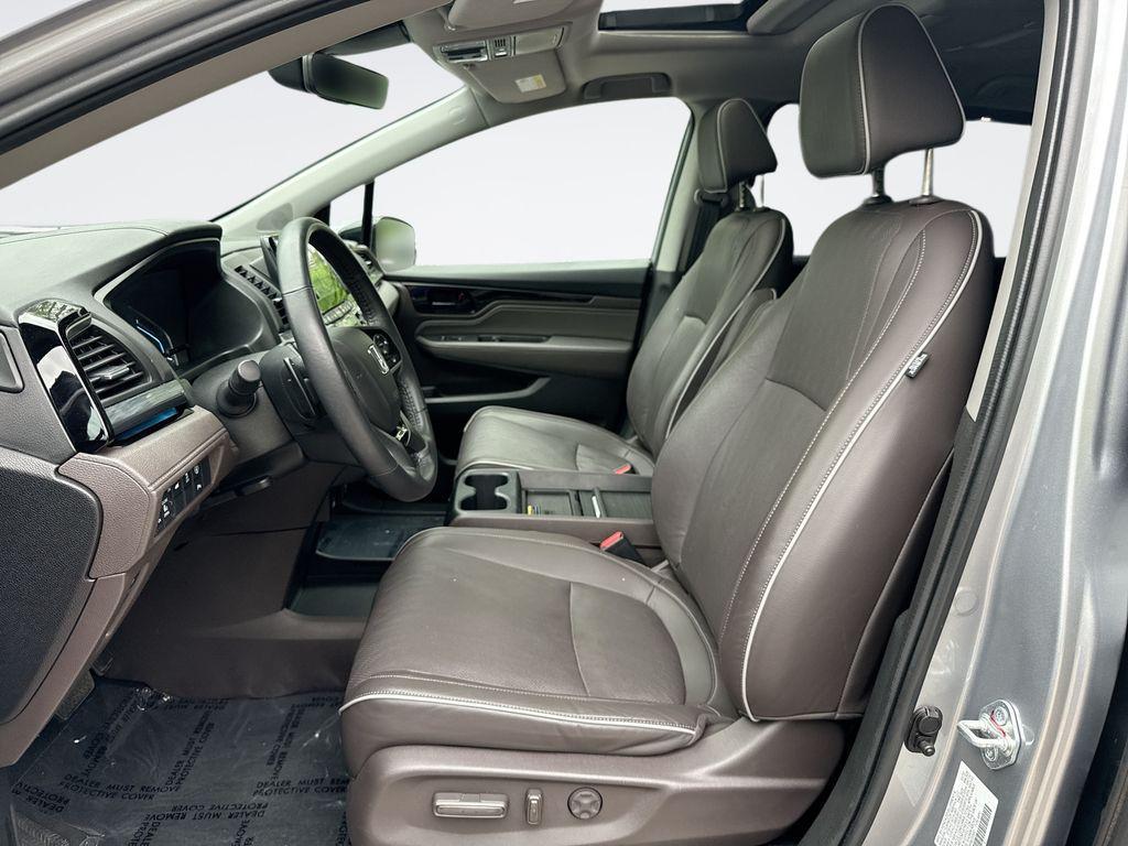 used 2023 Honda Odyssey car, priced at $35,700