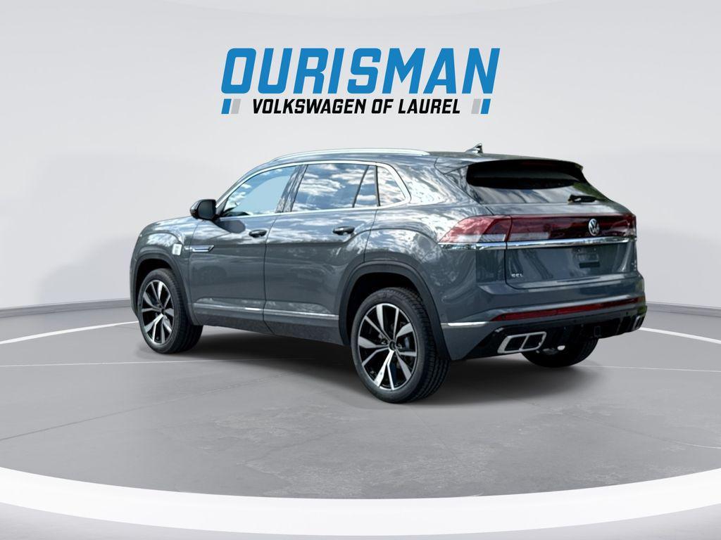 new 2026 Volkswagen Atlas Cross Sport car, priced at $51,756