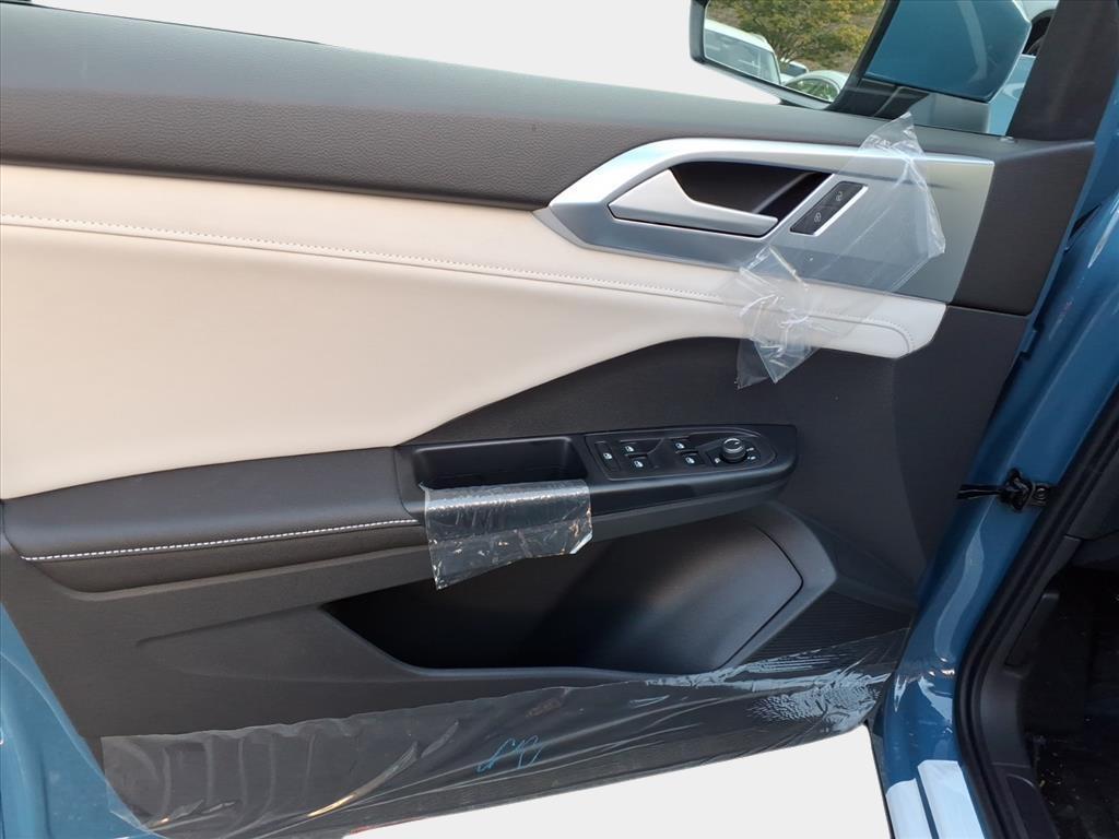 new 2025 Volkswagen Taos car, priced at $28,070