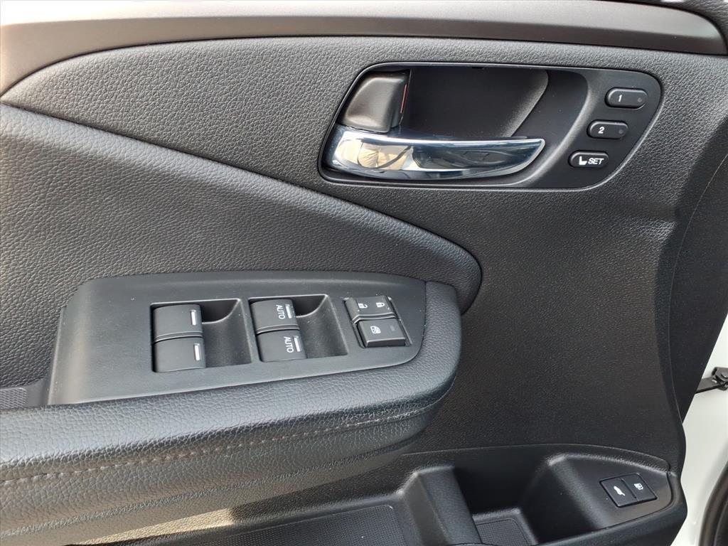 used 2021 Honda Pilot car, priced at $29,700