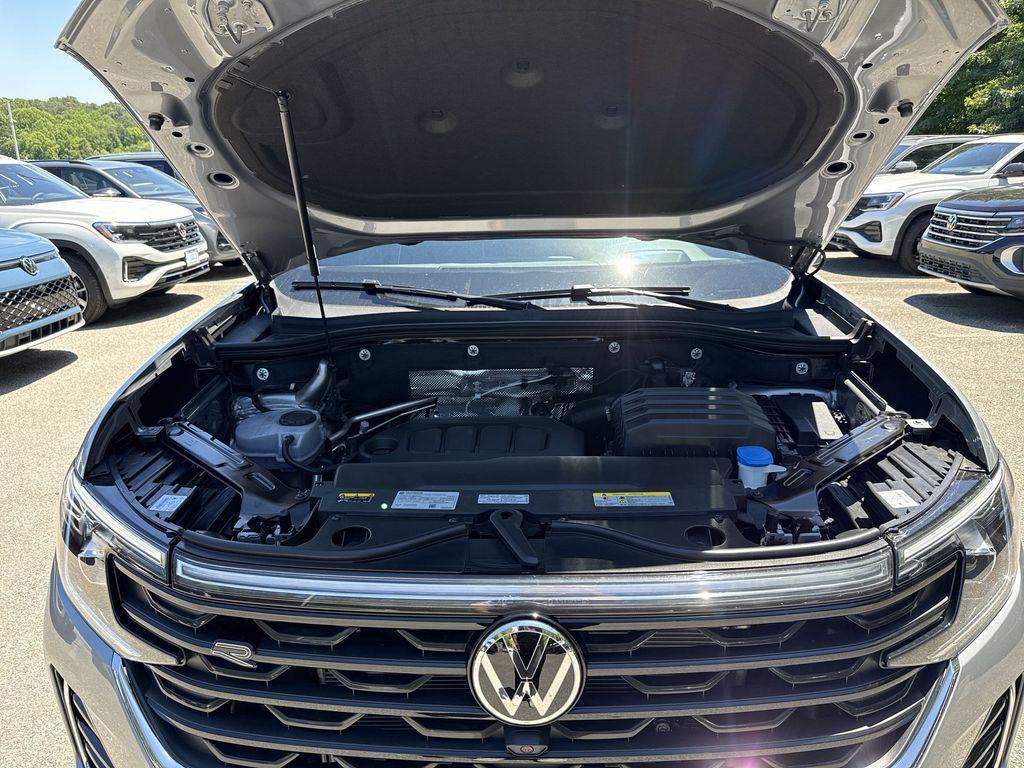 new 2026 Volkswagen Atlas Cross Sport car, priced at $51,624